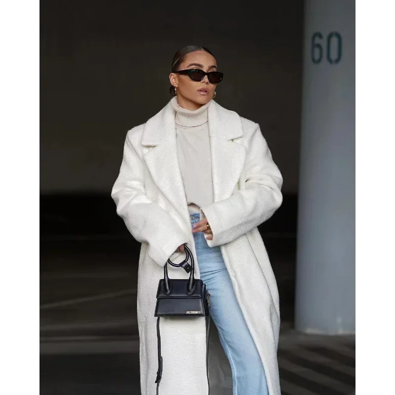 Women's Knee-High Coat with Plush Buckle, Long-Sleeved Lapel, Warm, Autumn and Winter