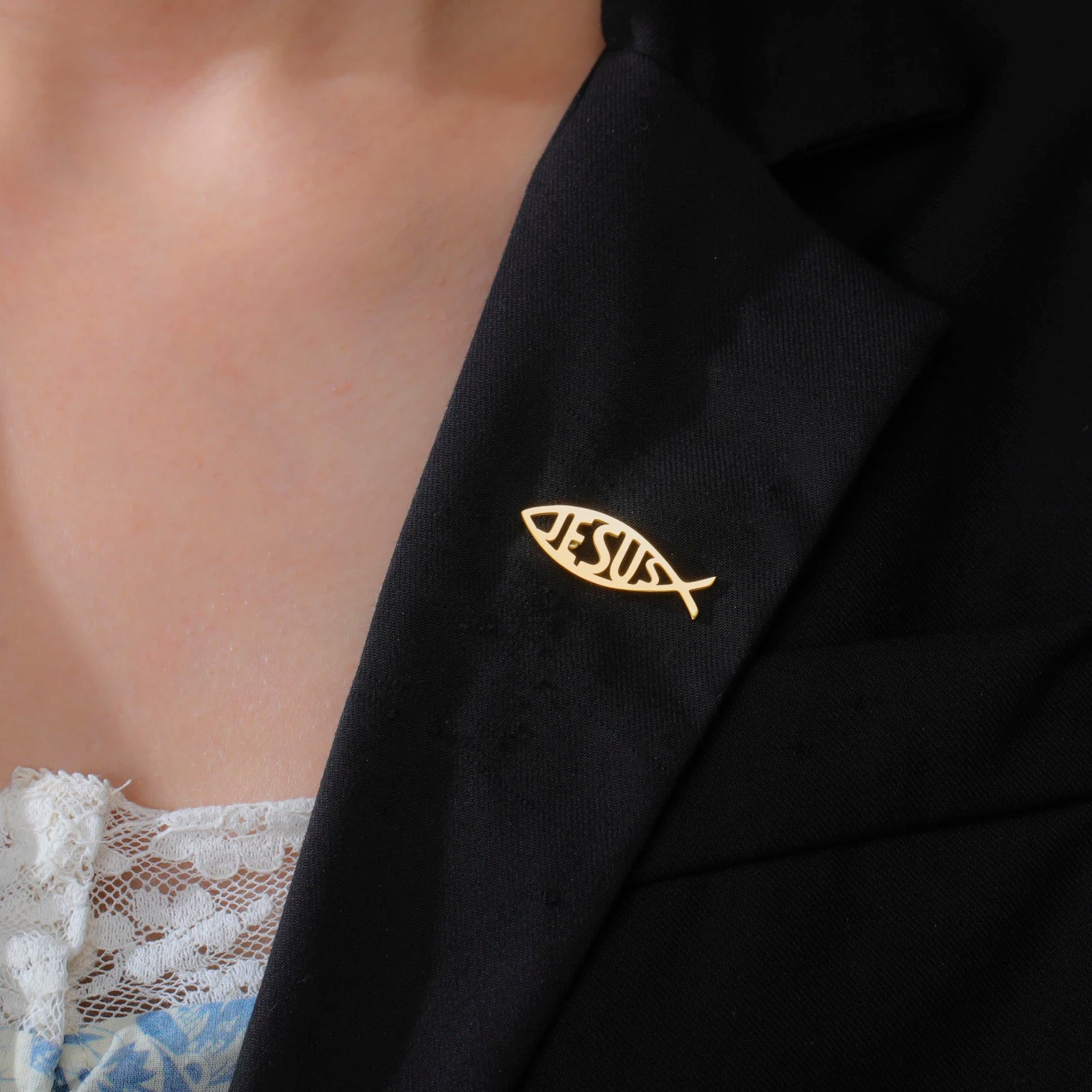 Stainless Steel Jesus Fish Lapel Pins Brooches for Women Men Christian Jewelry Suit Collar Badges Metal Pins